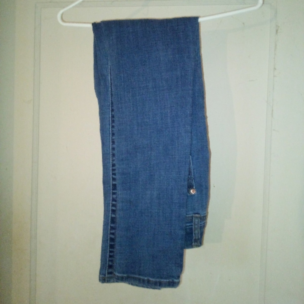Women's blue jeans by Seven7